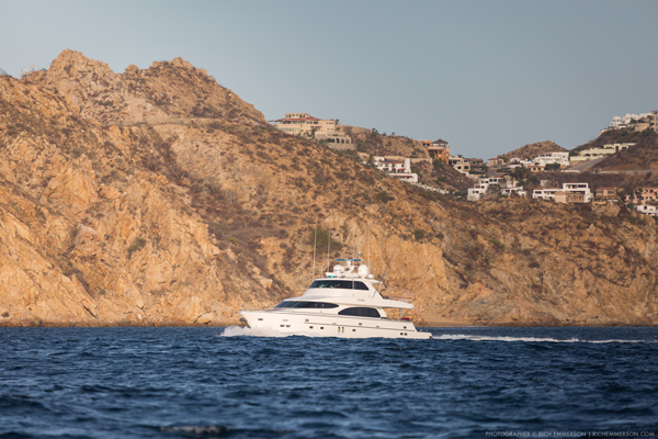 Barcos Yates de Renta en Cabo, Yates Cabo San Lucas, yates Los Cabos, mega yates en Los Cabos de Renta, barcos y yates Cabo, renta de yates Los cabos, yates de lujo en Cabo, embarcaciones de lujo Cabo, barcos de lujo, yates en Cabo San Lucas, mega yates Los Cabos